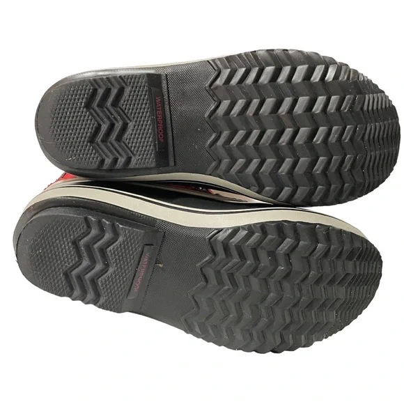 Sorel Red and Black Winter Boots - Picture 7 of 9